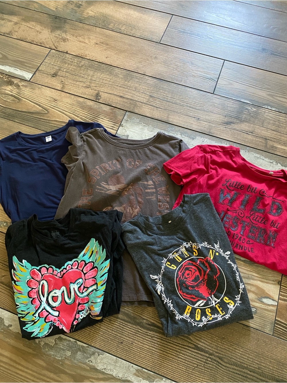 Mixed womens Graphic Tees - Assorted Colors